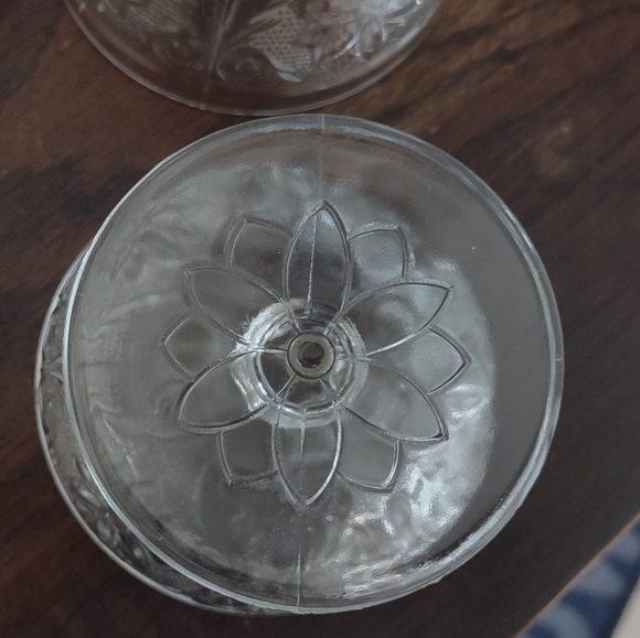 Set of 8 Indiana Glass Tiara Sandwich clear glass small bowls - Picture 4 of 6